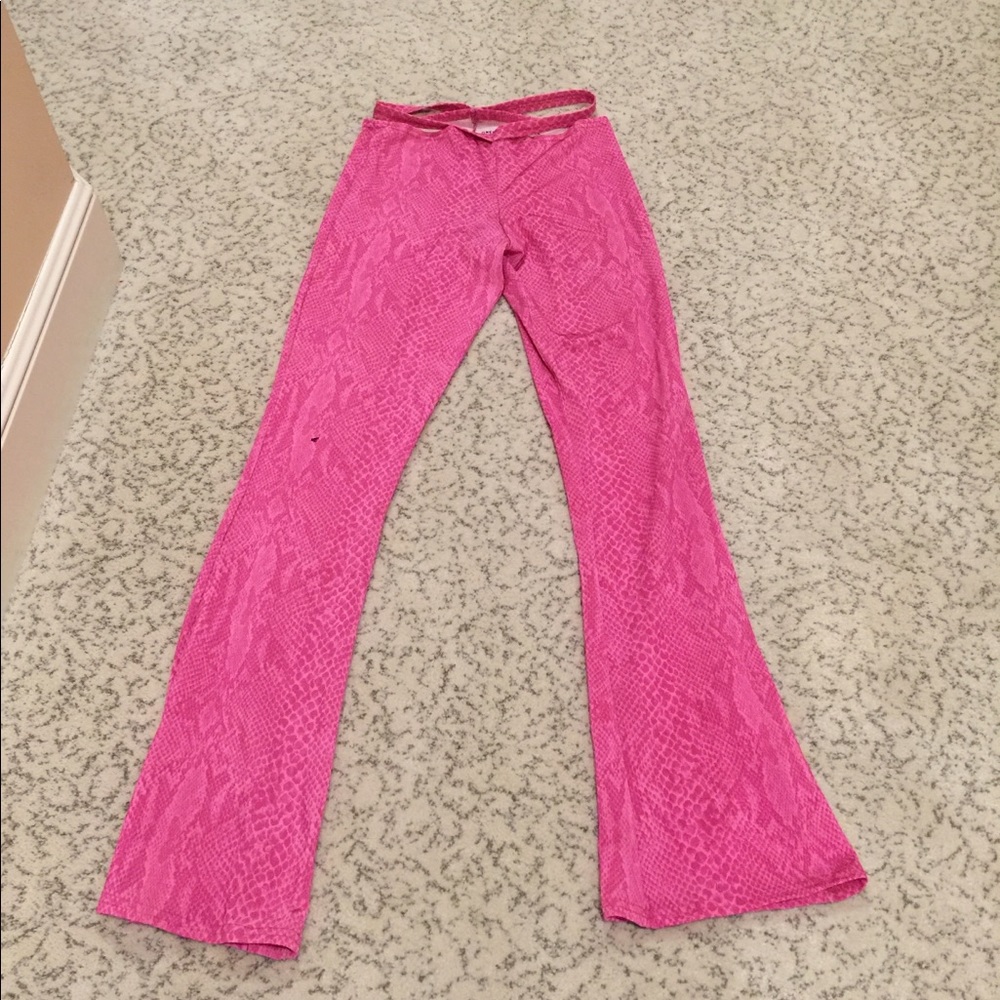 American Dreadstock pink pants!!